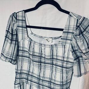 Plaid Puff Sleeve Top